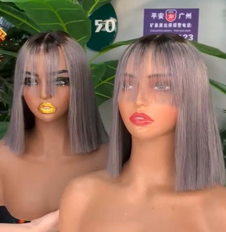 Perruque Lisse avec Frange